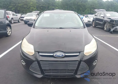 2012 Ford Focus Se z USA, uszkodzony, nr VIN 1FAHP3F27CL162483